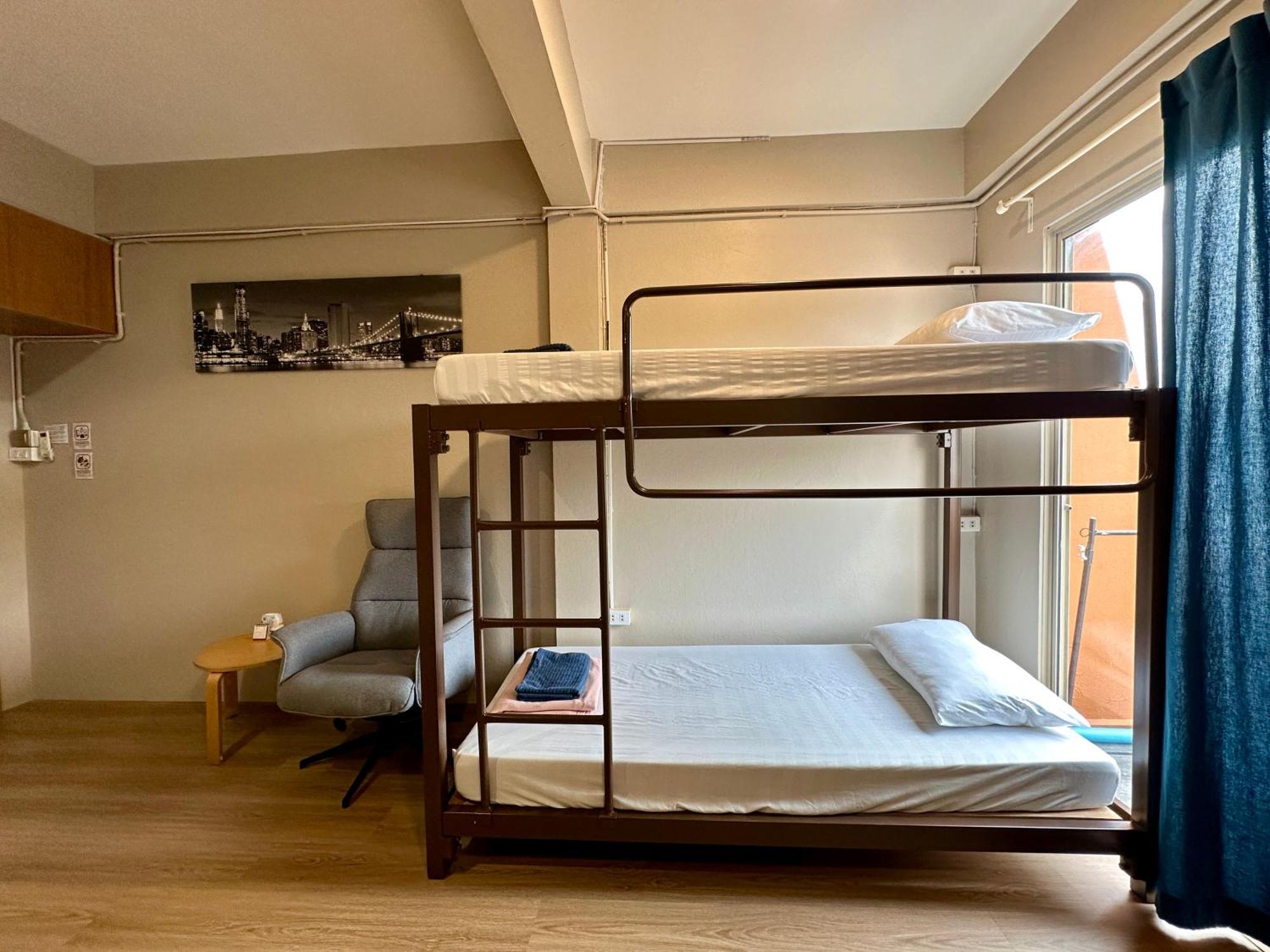 Films House Hostel Bangszen Kültér fotó